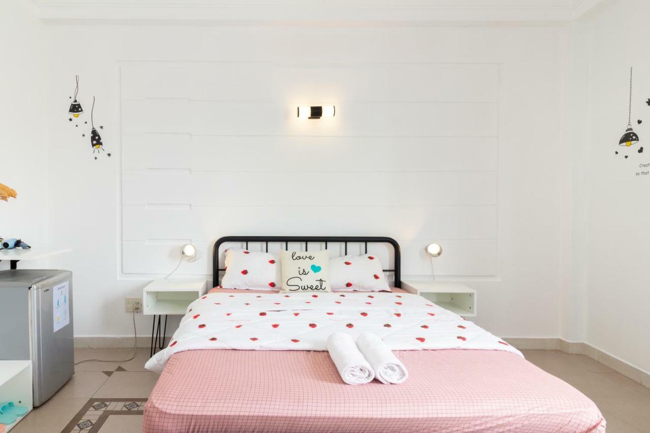 The Art - Vitamin Smiles Hostel Bandar Ho Chi Minh Luaran gambar