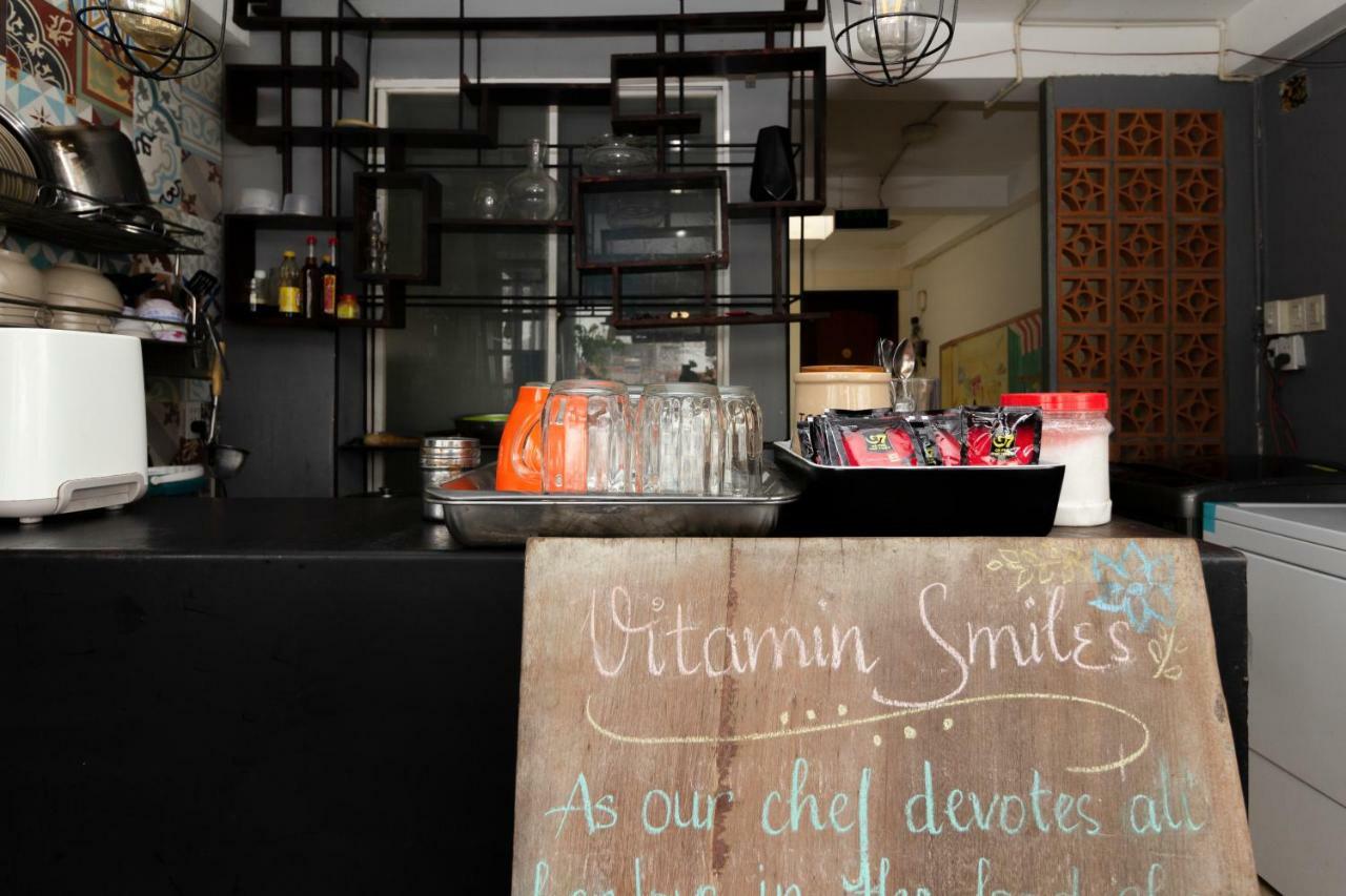 The Art - Vitamin Smiles Hostel Bandar Ho Chi Minh Luaran gambar