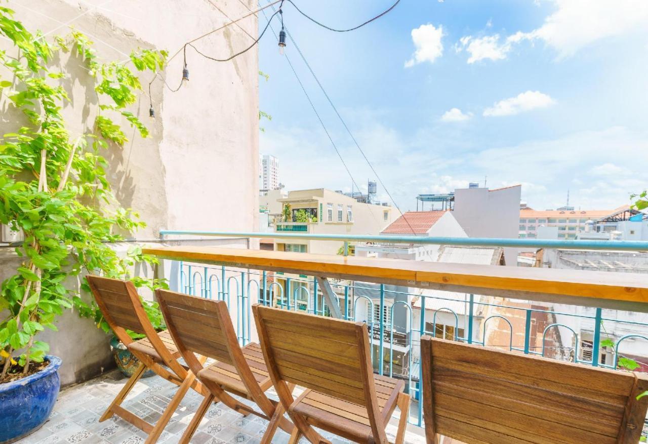 The Art - Vitamin Smiles Hostel Bandar Ho Chi Minh Luaran gambar