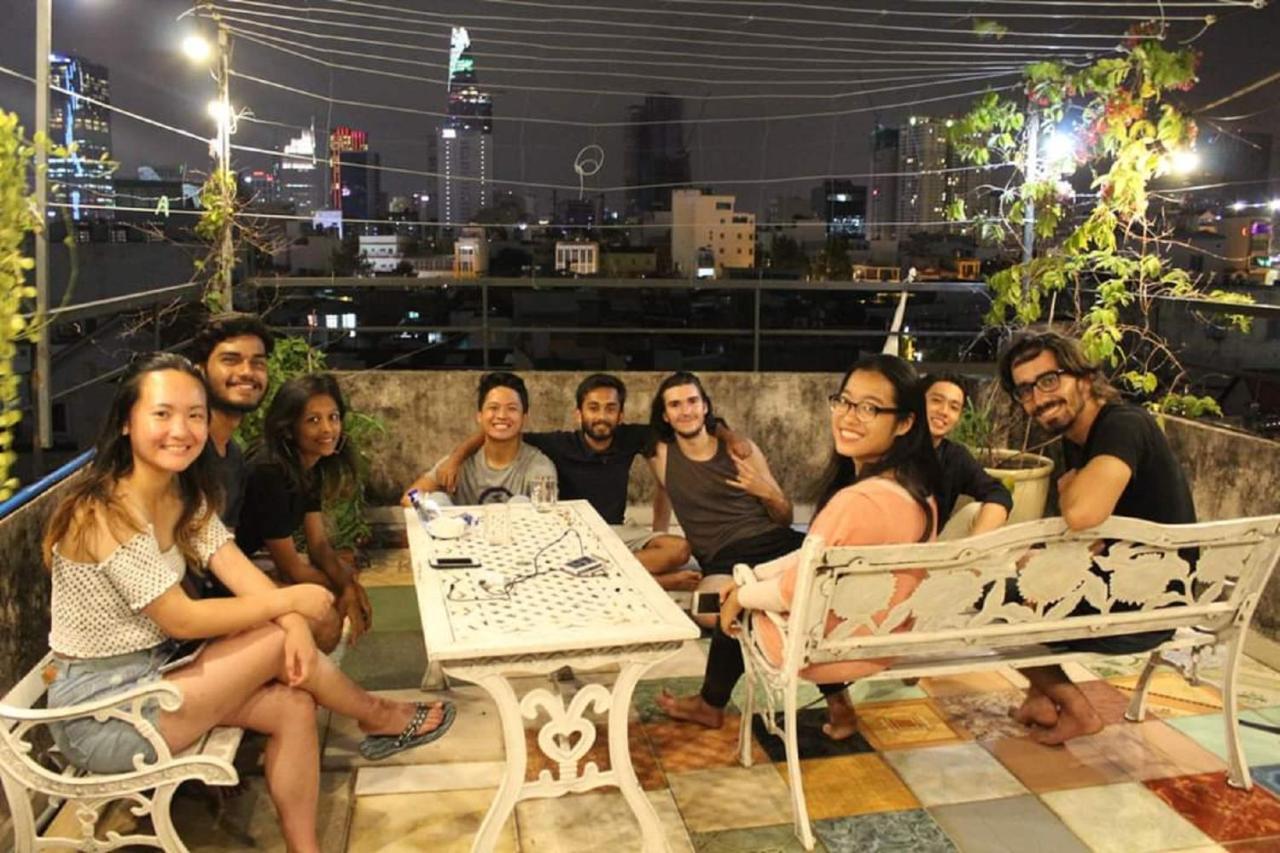 The Art - Vitamin Smiles Hostel Bandar Ho Chi Minh Luaran gambar